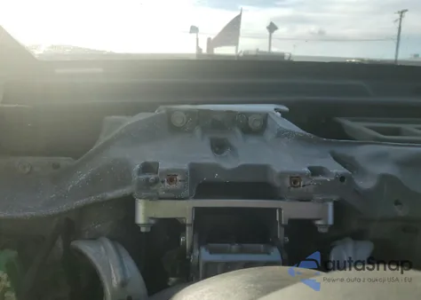 2019 Jeep Grand Cherokee Overland z USA, uszkodzony, nr VIN 1C4RJFCG0KC719931